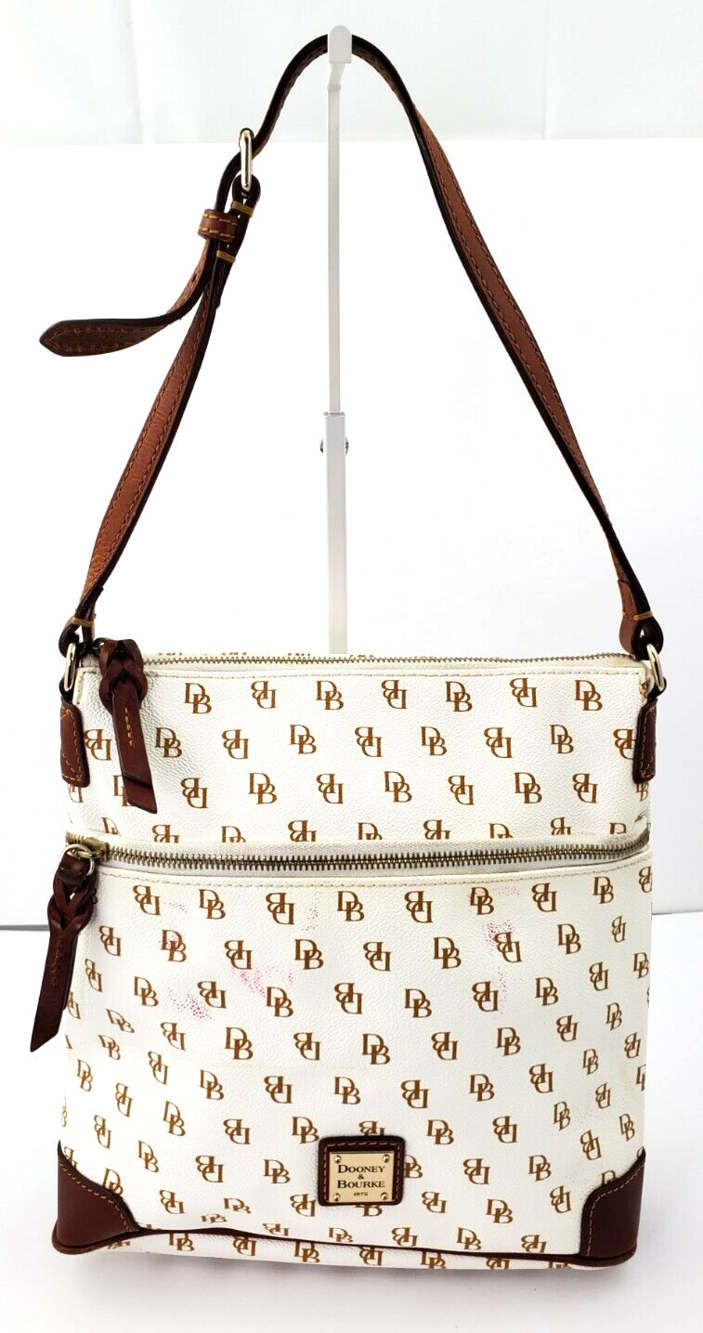 DOONEY & BOURKE Used White Pebbled Grain Leather Signature Shoulder Bag